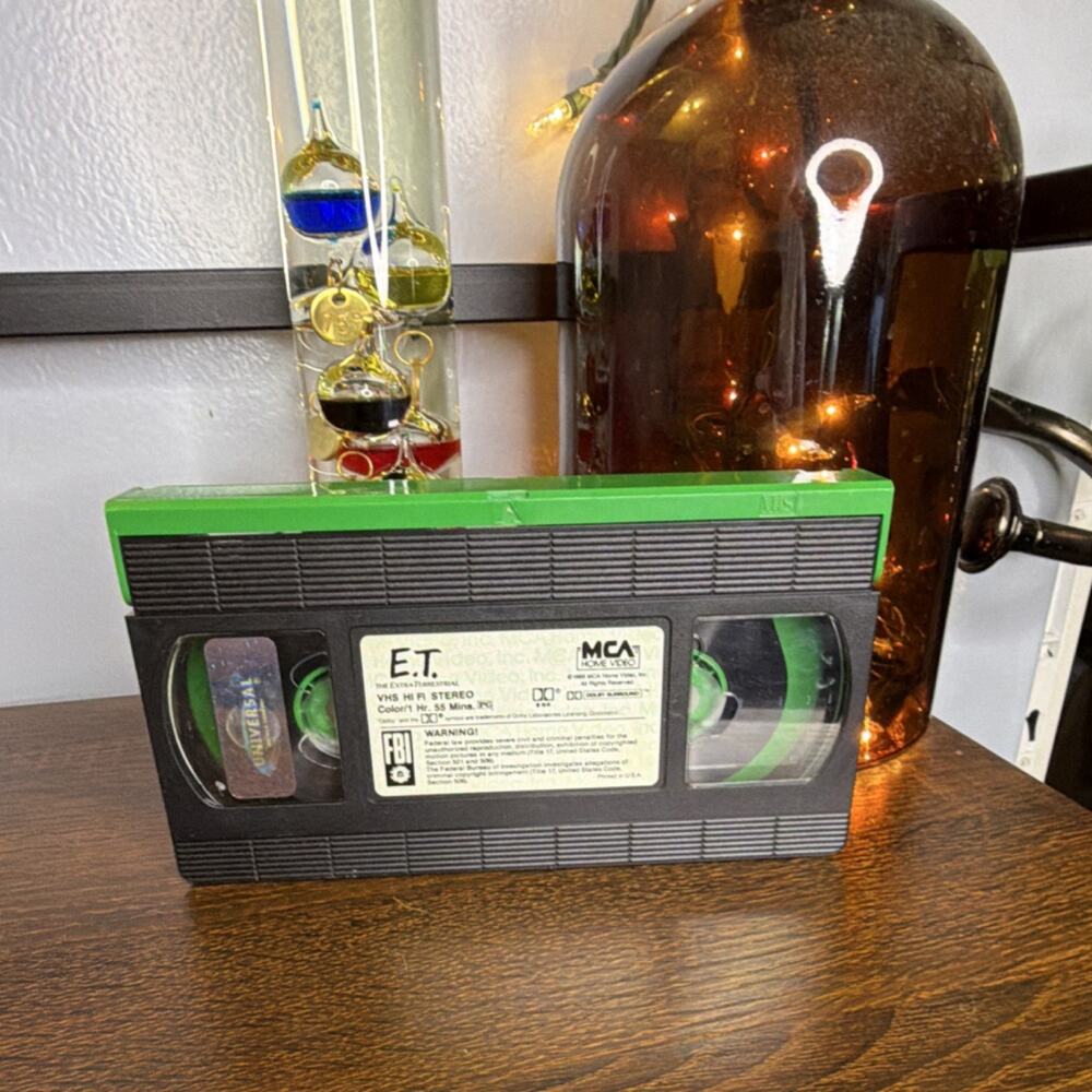 E.T. The Extra-Terrestrial VHS Hi-Fi Stereo MCA Home Video NTSC 1988